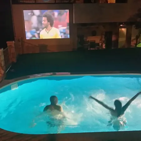 Gustirna Hébergement de vacances