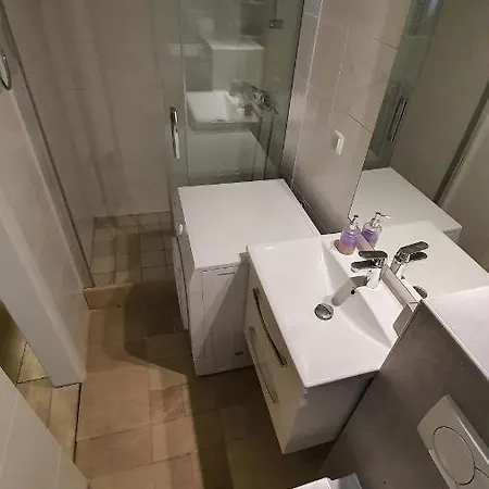 Vakantiehuis Gustirna *