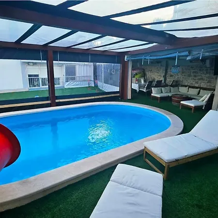 Gustirna Vakantiehuis *