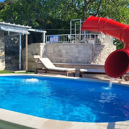 Holiday Gustirna * Selca (Brac)