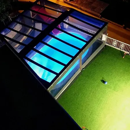 Holiday Gustirna بيت للعطل Selca (Brac)