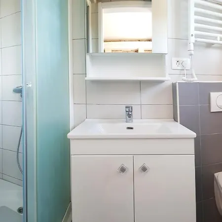 بيت للعطل Holiday Gustirna